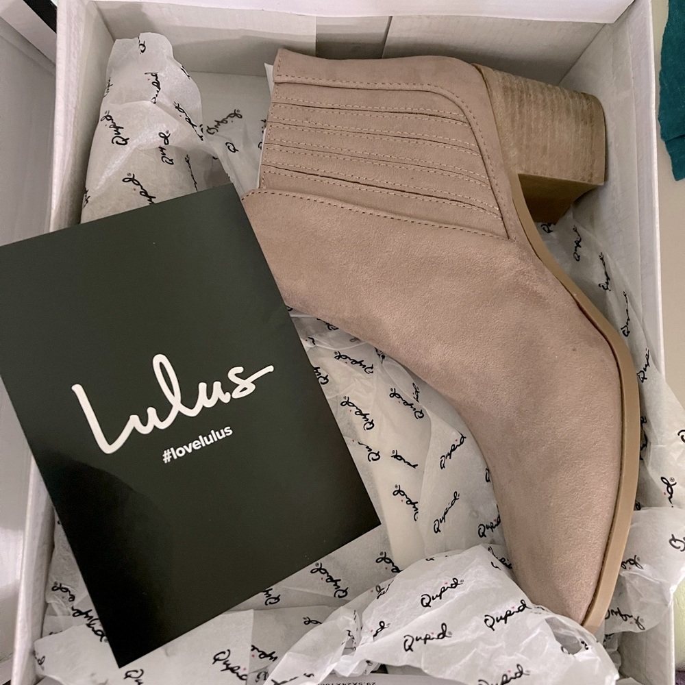 Lulus Suede Booties Size 8.5